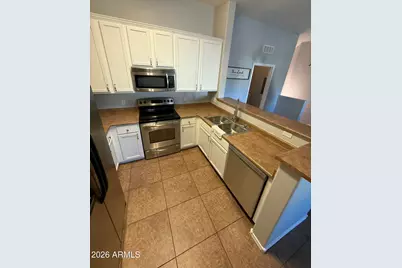 462 N 168th Lane, Goodyear, AZ 85338 - Photo 2