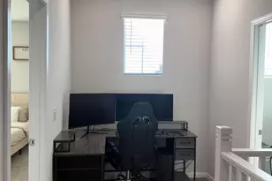 18140 W Daley Ln, Surprise, AZ 85387 - Photo 6