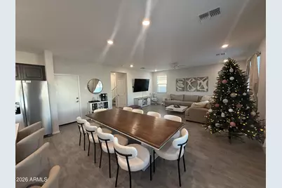 18140 W Daley Lane, Surprise, AZ 85387 - Photo 4