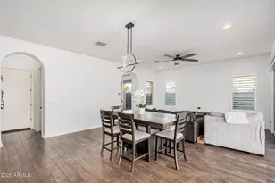 836 E Gary Ln, Phoenix, AZ 85042 - Photo 6