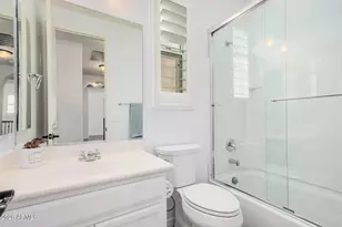 836 E Gary Ln, Phoenix, AZ 85042 - Photo 28