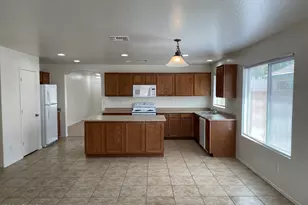 25318 W Park Ave, Buckeye, AZ 85326 - Photo 6