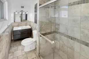 6020 W Medlock Dr, Glendale, AZ 85301 - Photo 18