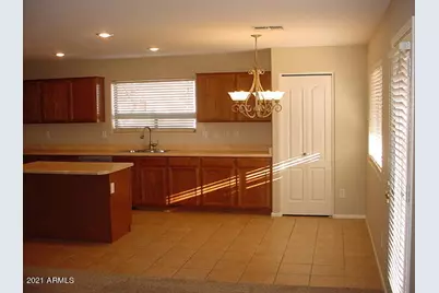 41735 W Sunland Drive, Maricopa, AZ 85138 - Photo 8