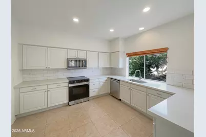 1616 E Glenhaven Drive, Phoenix, AZ 85048 - Photo 2