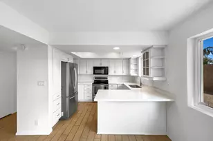 2912 S Price Rd, Tempe, AZ 85282 - Photo 2