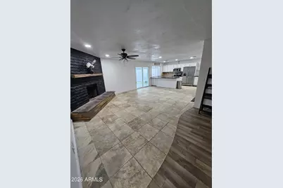 902 E Glade Avenue, Mesa, AZ 85204 - Photo 2