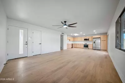 8608 E Whitton Avenue, Scottsdale, AZ 85251 - Photo 6