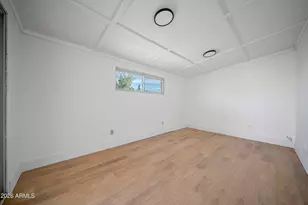 8608 E Whitton Ave, Scottsdale, AZ 85251 - Photo 10