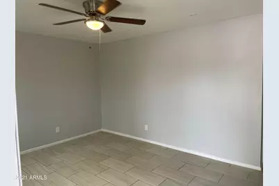 2242 N 29th Place #Apt 3, Phoenix, AZ 85008 - Photo 2