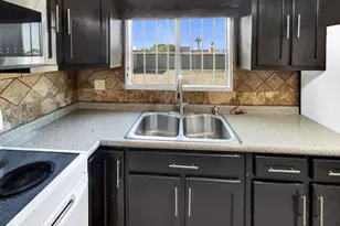 2002 N 58th Ave, Phoenix, AZ 85035 - Photo 12