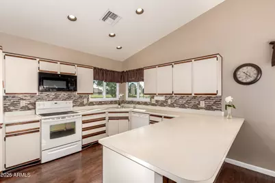 10439 E Sunnydale Drive, Sun Lakes, AZ 85248 - Photo 16