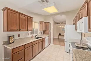 19426 N 84th Ave, Peoria, AZ 85382 - Photo 10