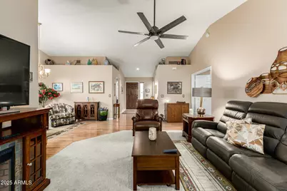 19426 N 84th Avenue, Peoria, AZ 85382 - Photo 8