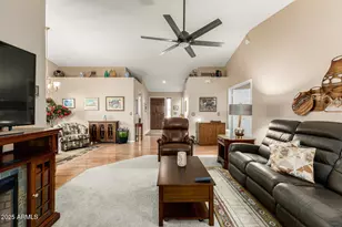 19426 N 84th Ave, Peoria, AZ 85382 - Photo 8