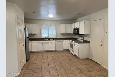 15082 W Melvin Street, Goodyear, AZ 85338 - Photo 2