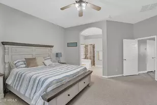 10226 E Lakeview Ave, Mesa, AZ 85209 - Photo 16