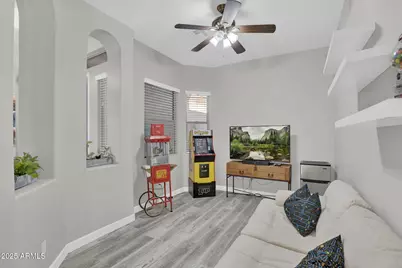 10226 E Lakeview Avenue, Mesa, AZ 85209 - Photo 10