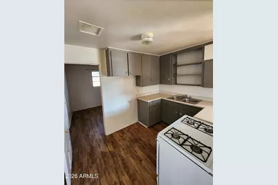 8749 N 30th Avenue, Phoenix, AZ 85051 - Photo 4