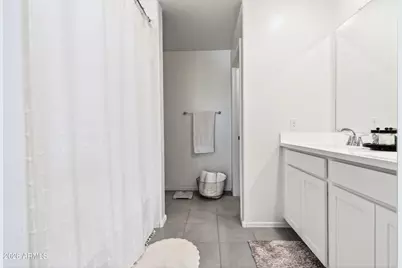 5904 S 23rd Dr Drive, Phoenix, AZ 85041 - Photo 8