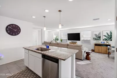 5904 S 23rd Dr Drive, Phoenix, AZ 85041 - Photo 2