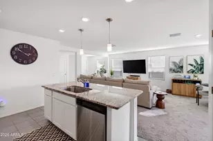 5904 S 23rd Dr Dr, Phoenix, AZ 85041 - Photo 2