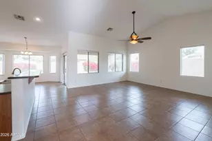 2092 E Jade Dr, Chandler, AZ 85286 - Photo 4