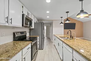 4537 W Park Pl, Glendale, AZ 85306 - Photo 12