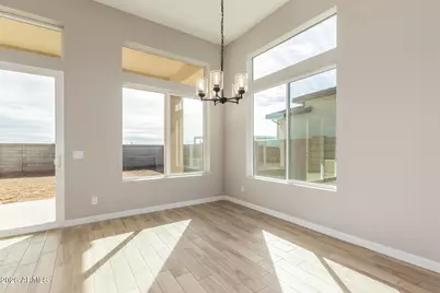 13647 W Crabapple Drive, Peoria, AZ 85383 - Photo 10