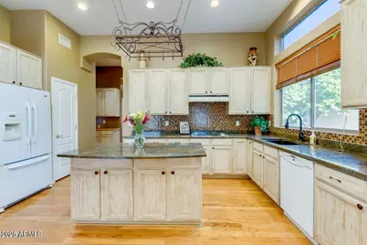 7116 S Los Feliz Drive, Tempe, AZ 85283 - Photo 12