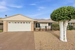 10431 W Tropicana Cir, Sun City, AZ 85351 - Photo 8