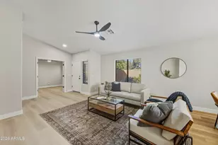 4021 S Dewdrop Ct, Gilbert, AZ 85297 - Photo 8