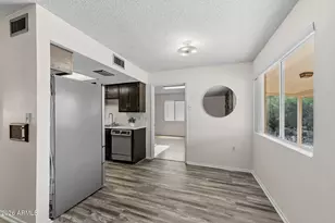 9004 E Grandview Dr, Mesa, AZ 85207 - Photo 6