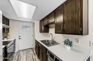 9004 E Grandview Dr, Mesa, AZ 85207 - Photo 8