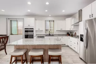 19199 W Centerra Drive, Buckeye, AZ 85326 - Photo 8