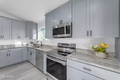 1852 N Saffron Circle, Mesa, AZ 85205 - Photo 8