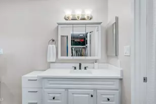 2615 N Hayden Rd, Scottsdale, AZ 85257 - Photo 16