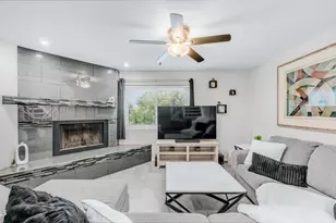 2615 N Hayden Rd, Scottsdale, AZ 85257 - Photo 2