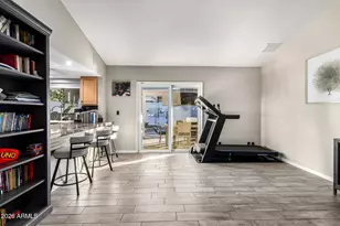 915 W Diamond Dr, Tempe, AZ 85283 - Photo 10