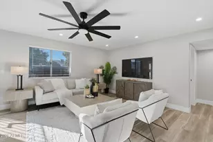 19048 N 37th Pl, Phoenix, AZ 85050 - Photo 4