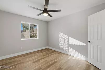 19048 N 37th Place, Phoenix, AZ 85050 - Photo 10