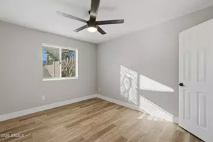 19048 N 37th Pl, Phoenix, AZ 85050 - Photo 10