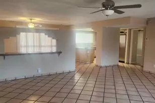 8010 W Westview Dr, Phoenix, AZ 85033 - Photo 4