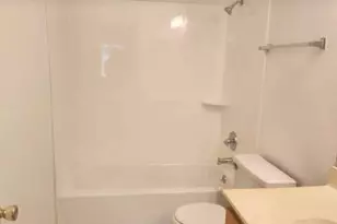 8010 W Westview Dr, Phoenix, AZ 85033 - Photo 12