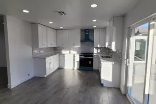 3609 W Denton Ln, Phoenix, AZ 85019 - Photo 8