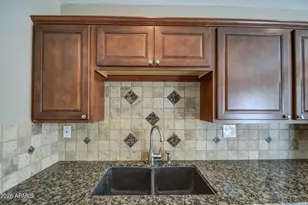 3022 N 34th Pl, Phoenix, AZ 85018 - Photo 16