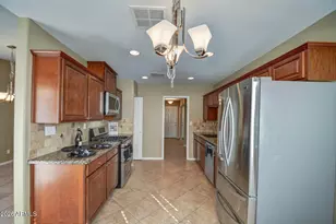 3022 N 34th Pl, Phoenix, AZ 85018 - Photo 12