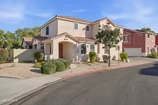 832 E Stottler Dr, Gilbert, AZ 85296 - Photo 2