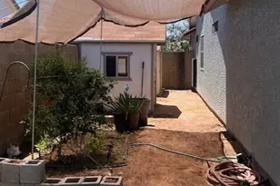 8708 W Golden Ln, Peoria, AZ 85345 - Photo 14