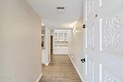 7840 N 7th Street #1, Phoenix, AZ 85020 - Photo 4